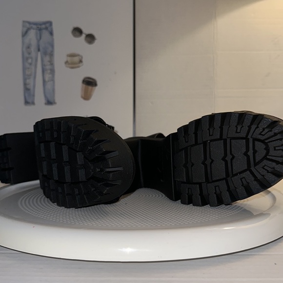 🆕Madden Girl Platform Sandals - Picture 9 of 12